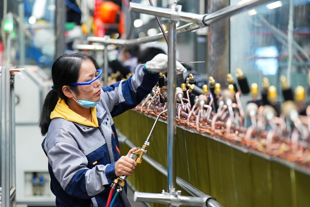 武漢美的暖通工廠 AI質(zhì)檢革新制冷設(shè)備制造，實(shí)現(xiàn)產(chǎn)品“下線即合格”